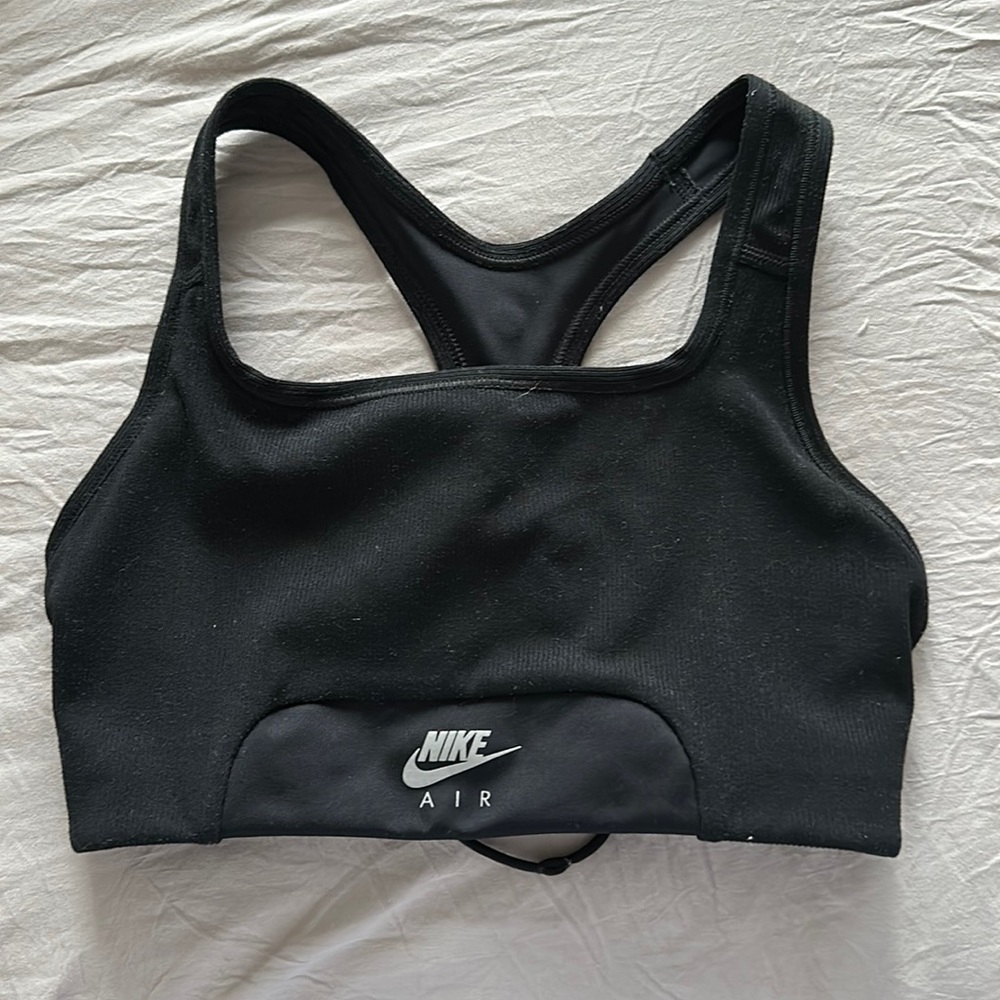 Nike: Nike Air Sports Bra
